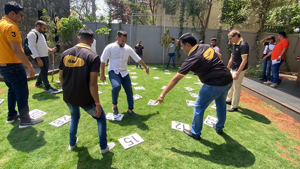 one minute games for office without props