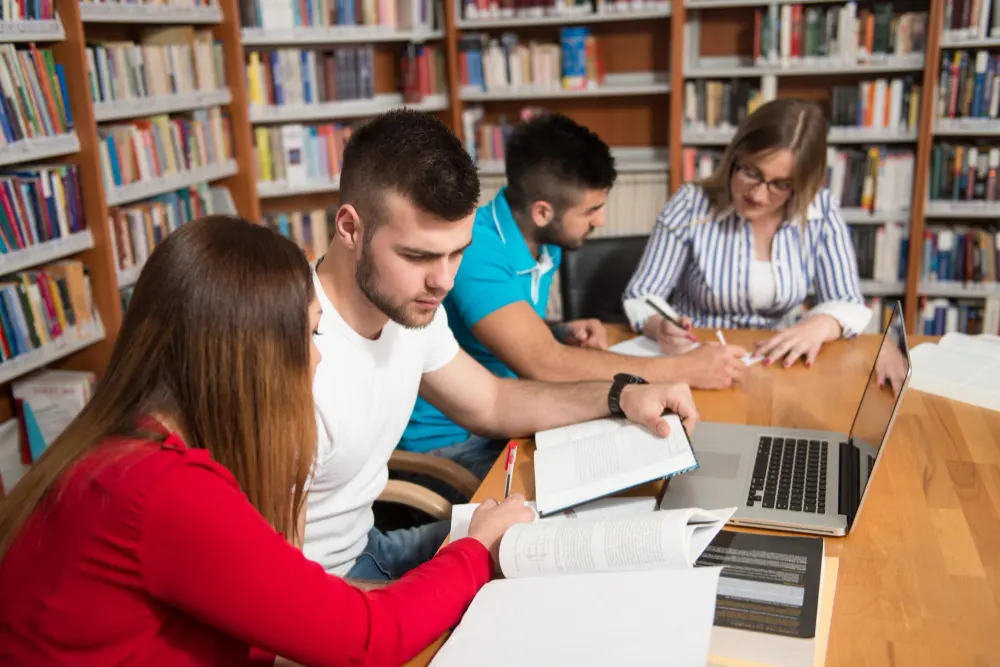 10 Reasons Companies Are Replacing Annual Training Vendors